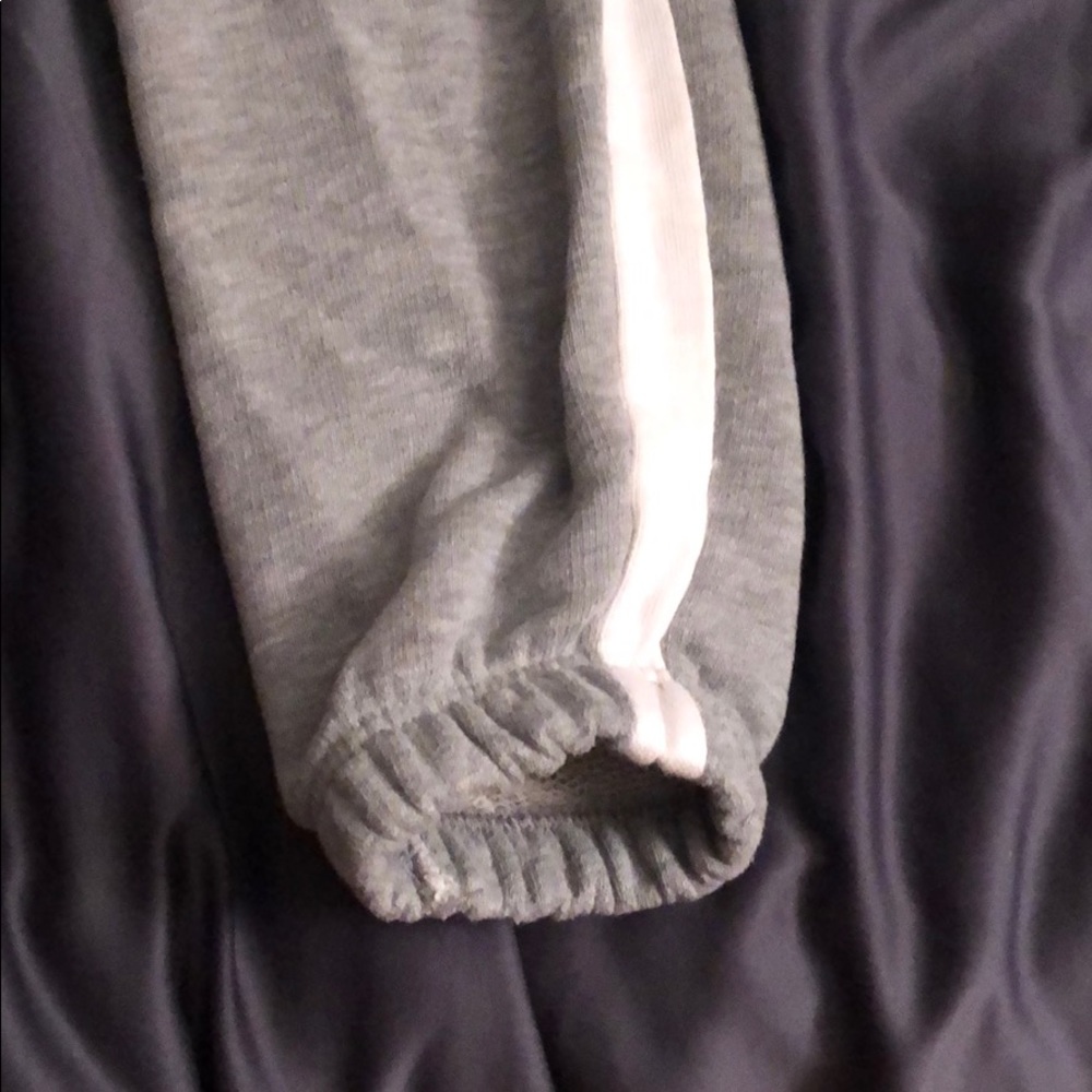 joggers - Picture 2 of 3